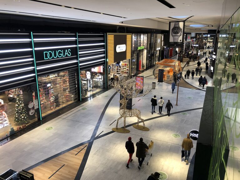 Shopping Mall Jobs in Netherlands – Salary, Benefits & Eligibility – Apply For Latest Vacancies
